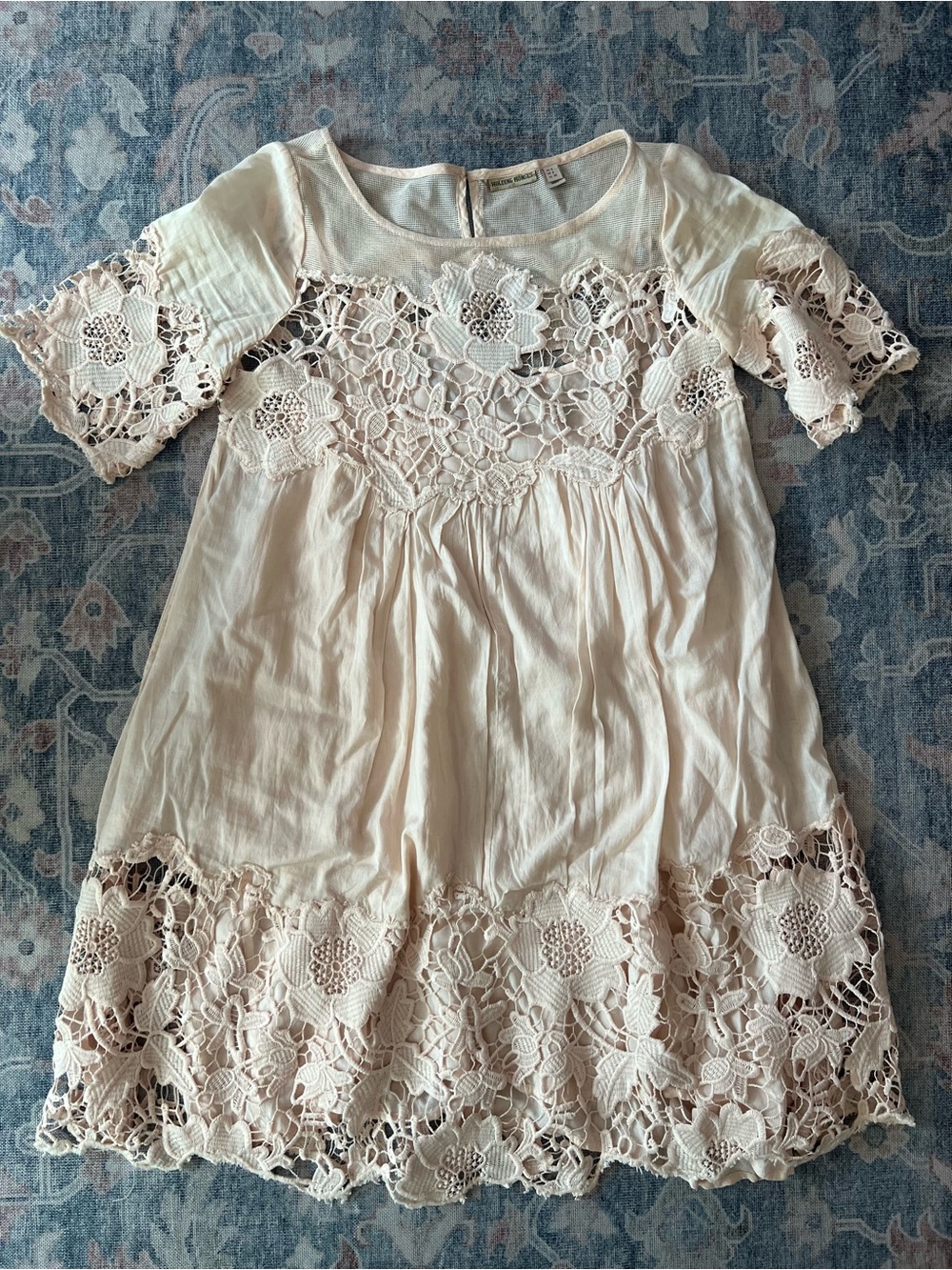 HOLDING HORSES | Cream Lace Appliqué Dress